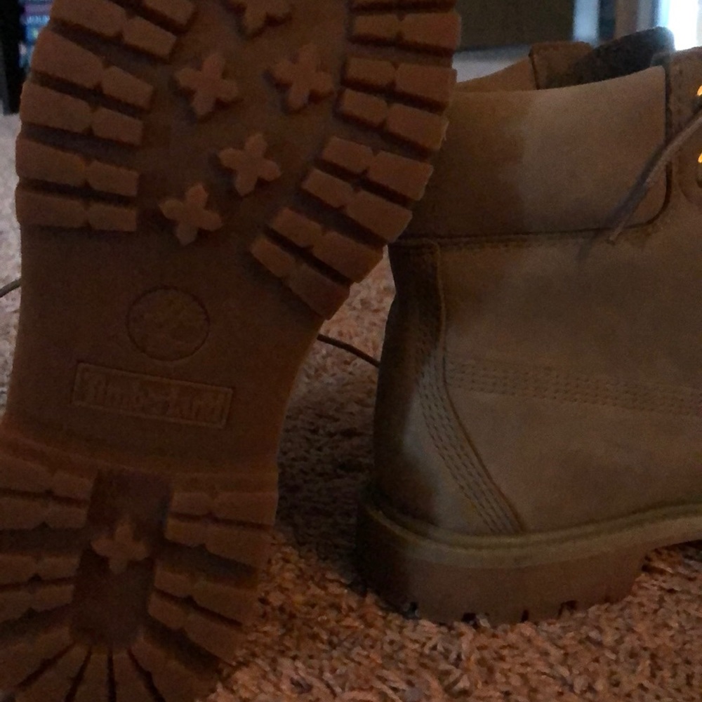 SOLD dusty olive Timberlands - Picture 6 of 7